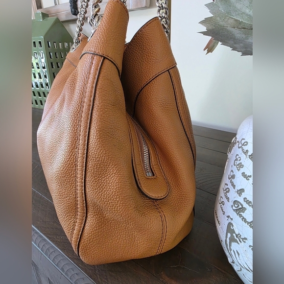 Coach Edie Shoulder Bag In Camel Pebble Grain Leather With Nickel Hardware - Picture 5 of 9